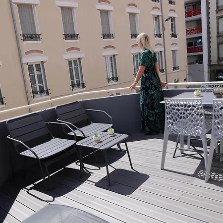 Apartmán T3 Jaude + Terrasse Et Garage *