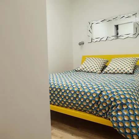 Апартаменты T3 Jaude + Terrasse Et Garage Клермон-Ферран